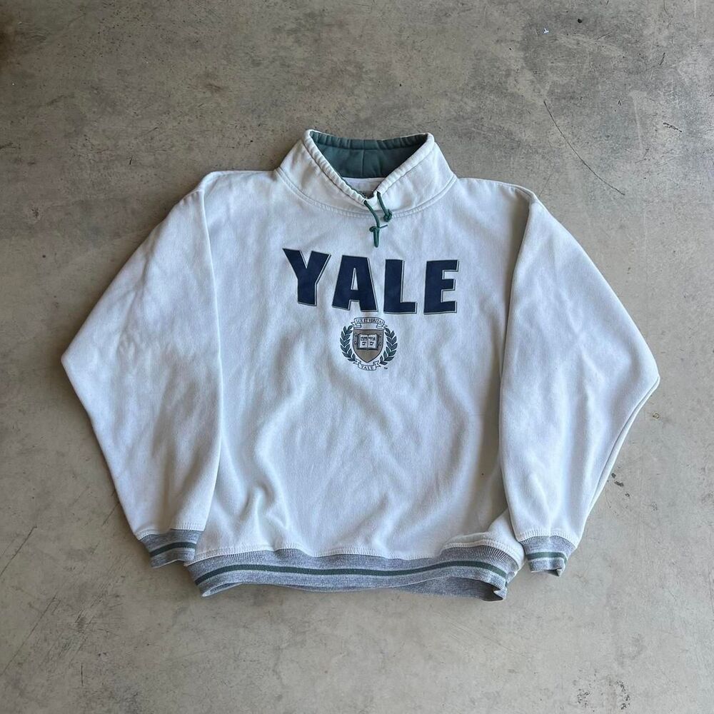 90s Yale Gear for Sports sweater Mens size L Large